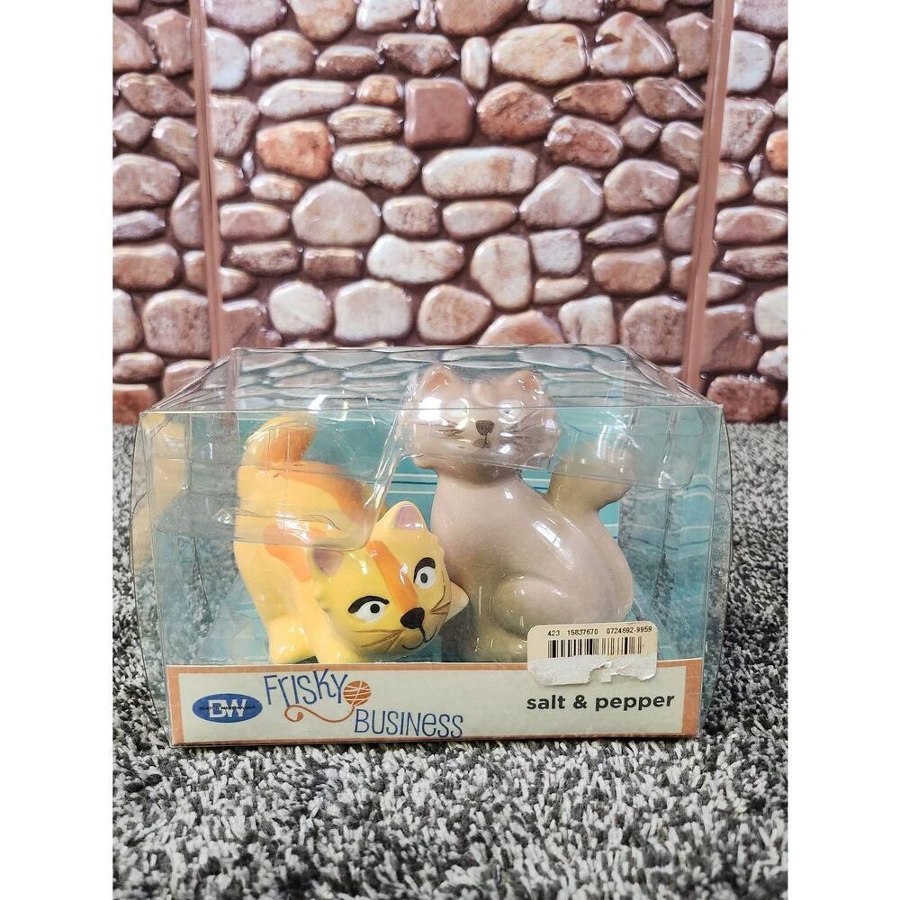 BW Boston Warehouse Frisky Business Cats Salt and Pepper Shaker Set